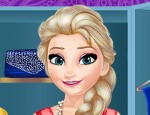 Play Free Elsa Dress Up Room