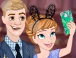 Play Free Frozen Couples Selfie Battle